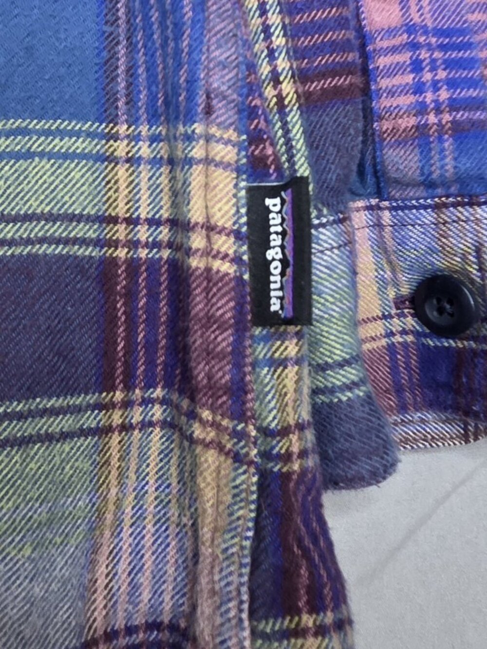 Patagonia Fjord Flannel Men's L Purple Yellow Plaid Organic Cotton - Picture 3 of 5